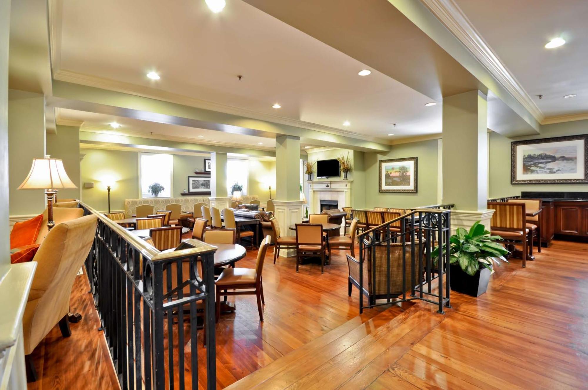 Hampton Inn Charleston-Historic District מראה חיצוני תמונה